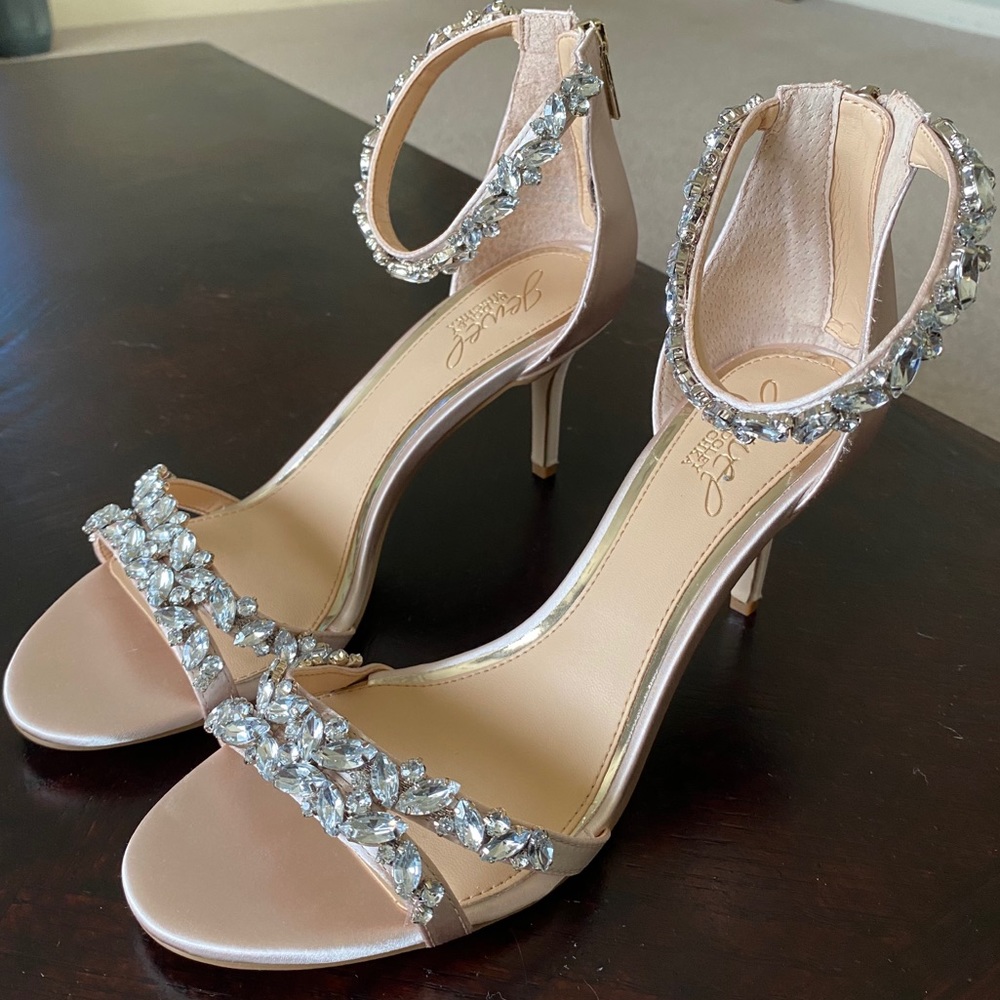 Jewel badgley mischka heels